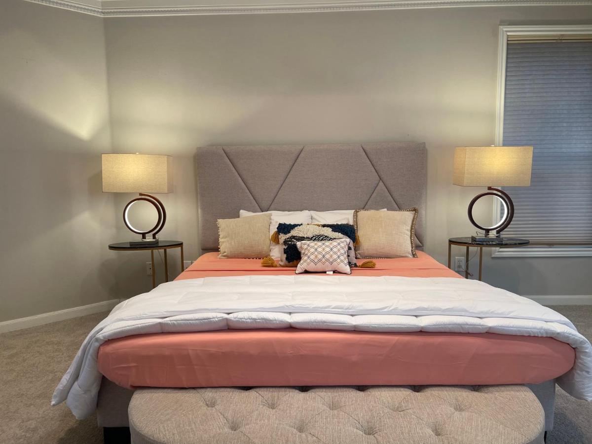 Insperit Home At Galleria With Heated Pool Spa Х'юстон Екстер'єр фото