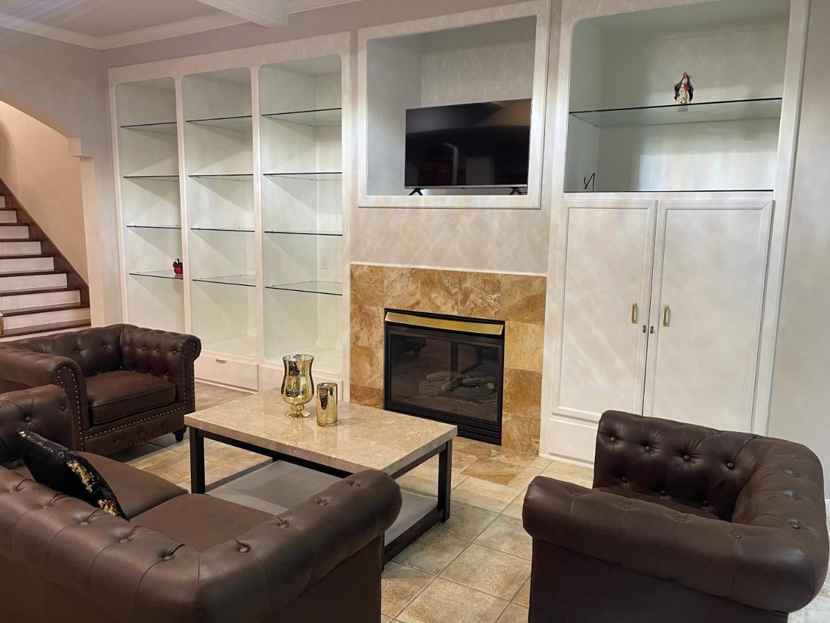 Insperit Home At Galleria With Heated Pool Spa Х'юстон Екстер'єр фото