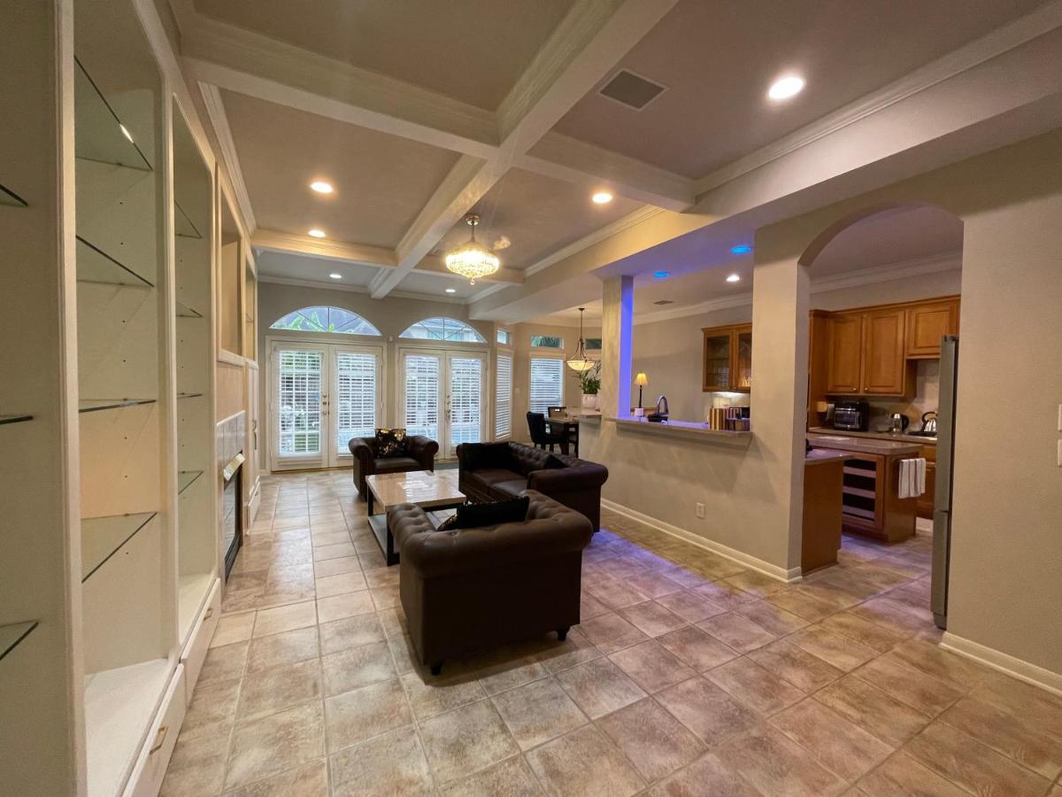 Insperit Home At Galleria With Heated Pool Spa Х'юстон Екстер'єр фото