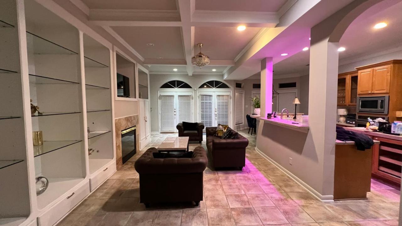 Insperit Home At Galleria With Heated Pool Spa Х'юстон Екстер'єр фото