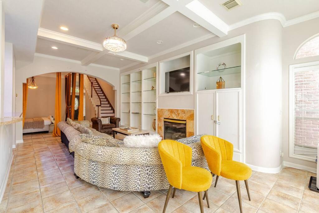 Insperit Home At Galleria With Heated Pool Spa Х'юстон Екстер'єр фото